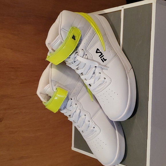 Fila Hightops - Picture 1 of 6